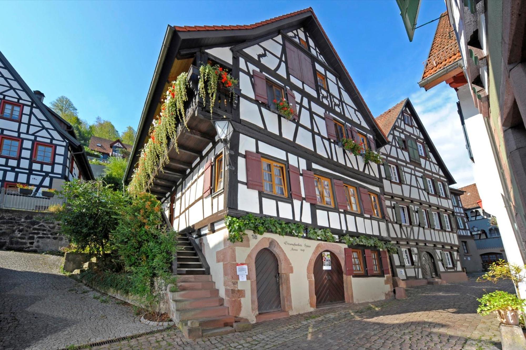 Strumpfweberhaus Schiltach Exteriör bild